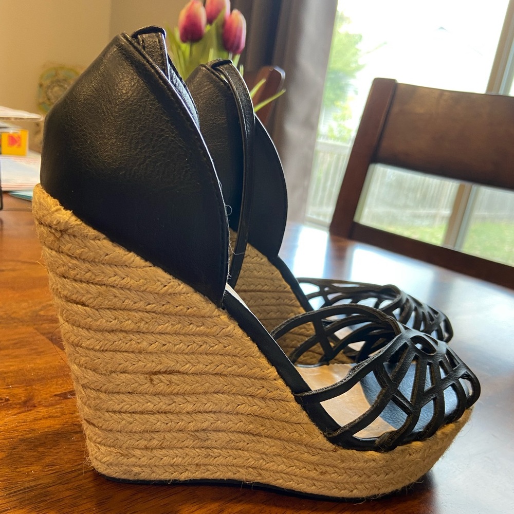 Charlotte Russe Wedges Size 8